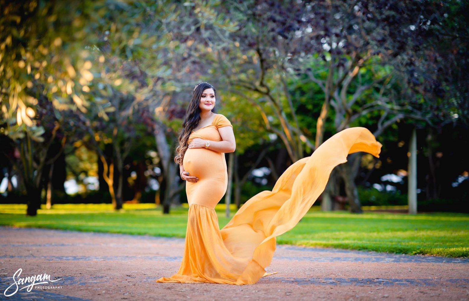 PROFESSIONAL MATERNITY PHOTOGRAPHER SYDNEY