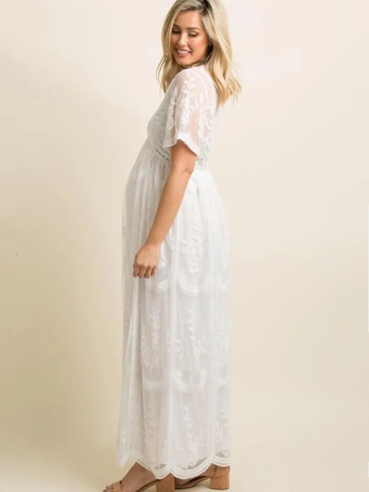 Juliet Floral Lace Dress - M, maternity dress hire Sydney